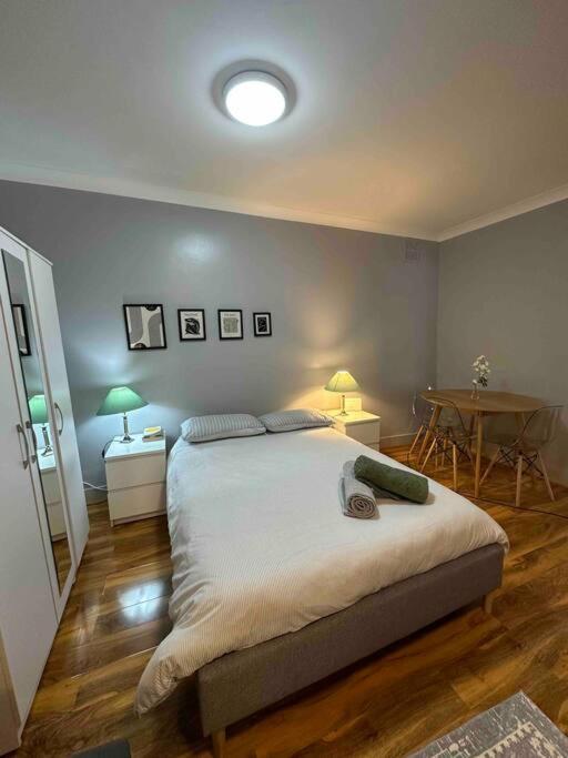 Central Ground Floor Studio Лондон Экстерьер фото