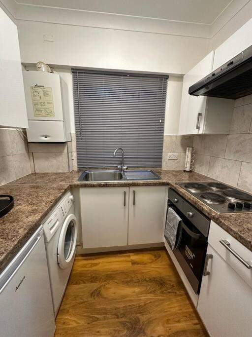 Central Ground Floor Studio Лондон Экстерьер фото