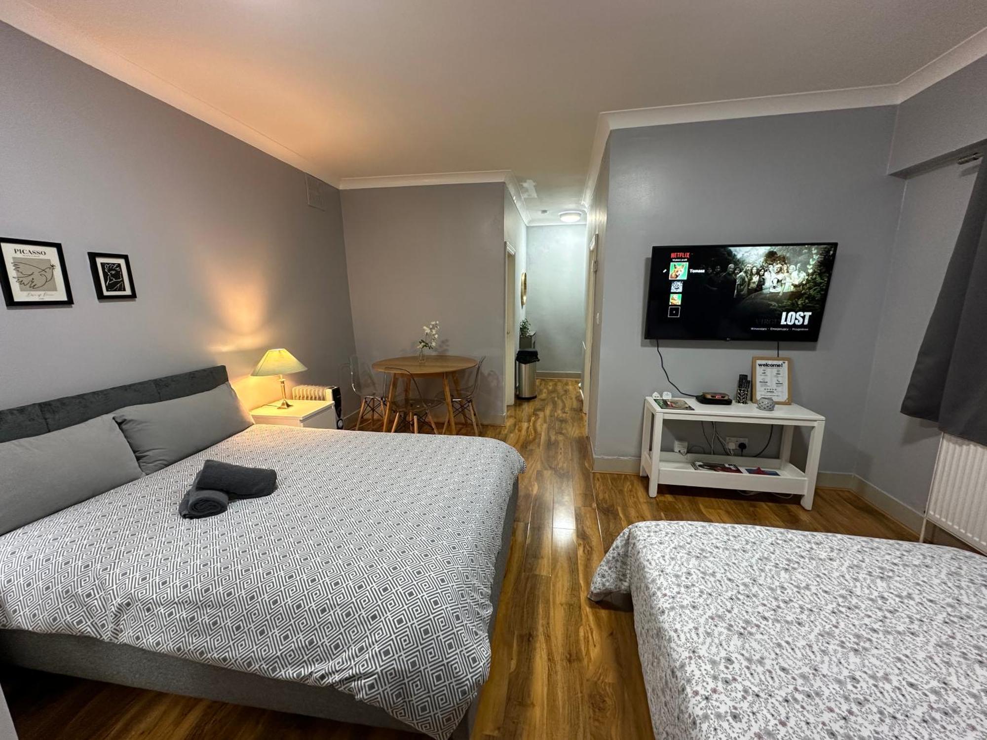 Central Ground Floor Studio Лондон Экстерьер фото